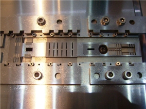 精密端子模具